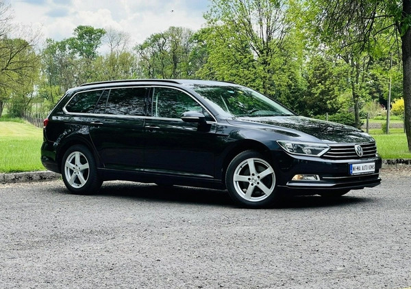 Volkswagen Passat cena 56000 przebieg: 156000, rok produkcji 2016 z Kock małe 781